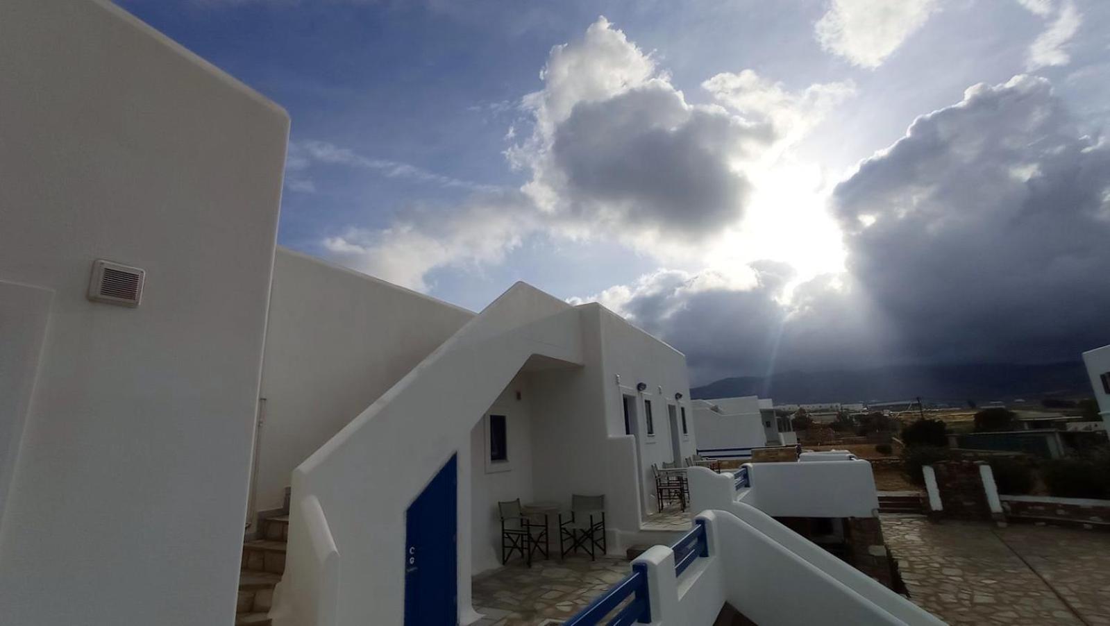 Aura Paros Lägenhet Logaras Exteriör bild