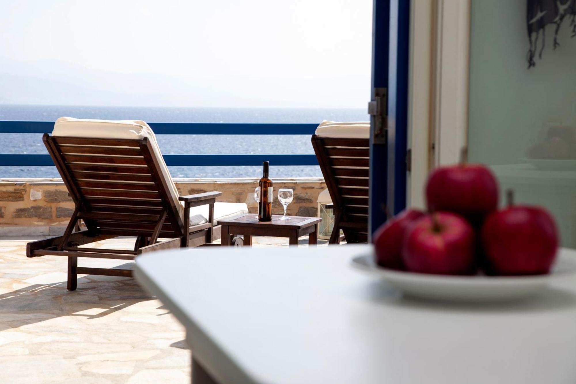 Aura Paros Lägenhet Logaras Rum bild